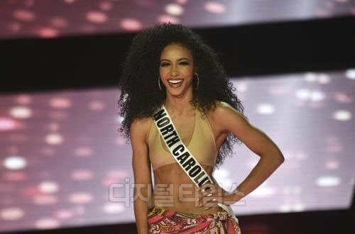 2019 미스 USA 체슬리 크리스(Cheslie Kryst)[AP=연합뉴스]
